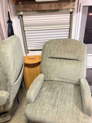 2004 Winnebago Brave