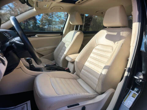 2016 Volkswagen Passat 1.8T SEL