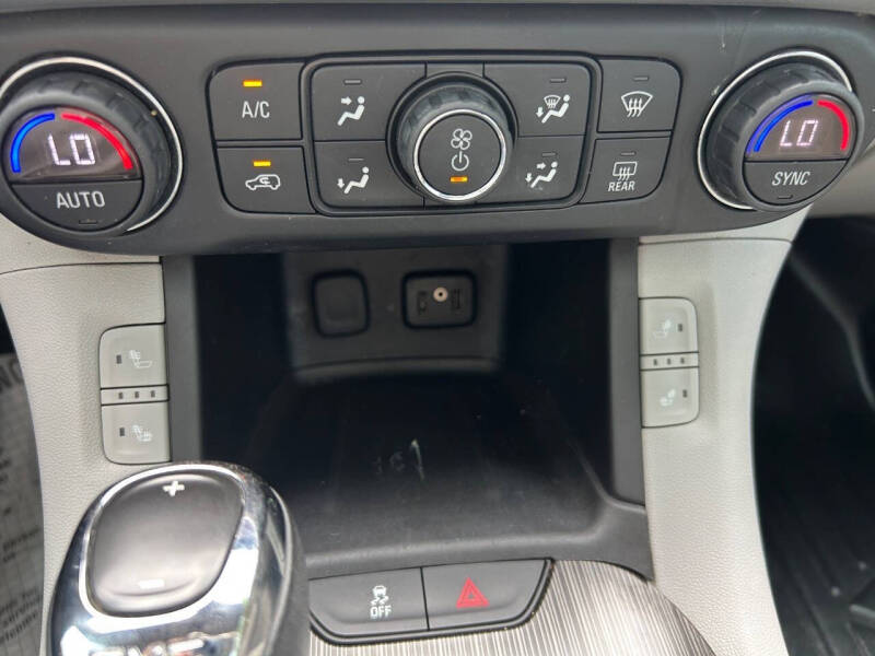 2017 GMC Acadia SLT-1