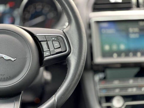 2020 Jaguar F-PACE 25t Premium