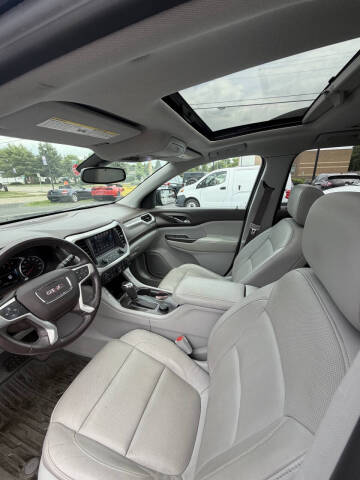 2017 GMC Acadia SLT-1