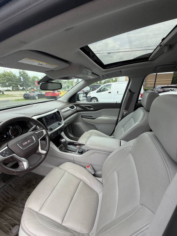 2017 GMC Acadia SLT-1
