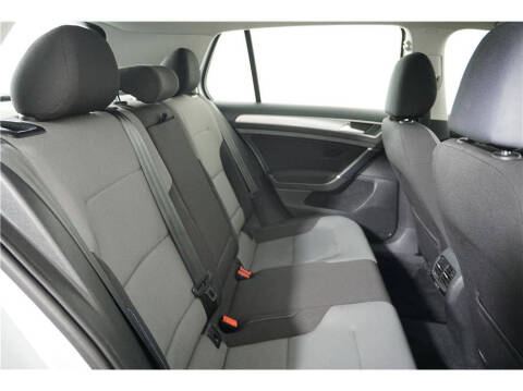 2016 Volkswagen e-Golf SE