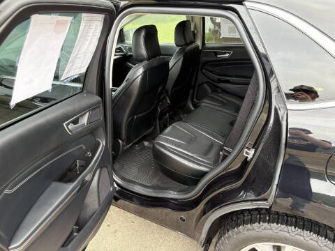 2020 Ford Edge Titanium
