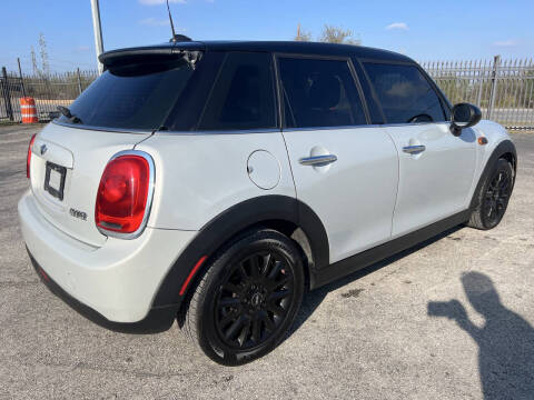 2015 MINI Hardtop 4 Door Cooper