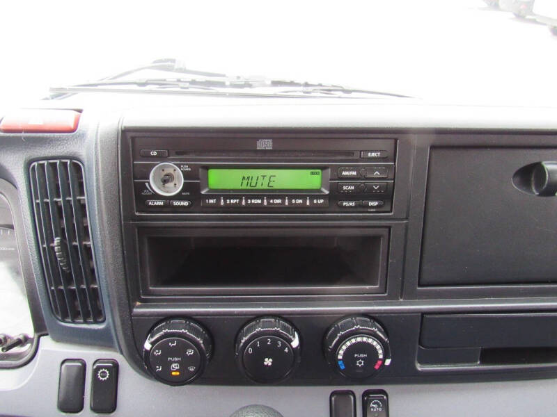 2012 Mitsubishi Fuso FE160