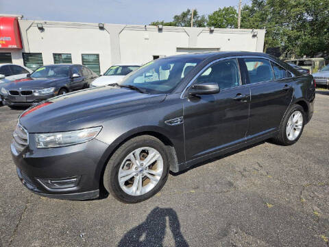 2017 Ford Taurus SEL