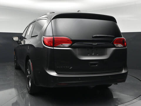 2019 Chrysler Pacifica Touring L Plus