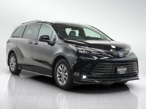 2025 Toyota Sienna XLE 7-Passenger