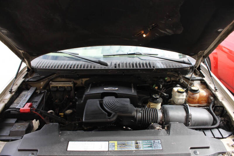 2003 Ford Expedition XLT