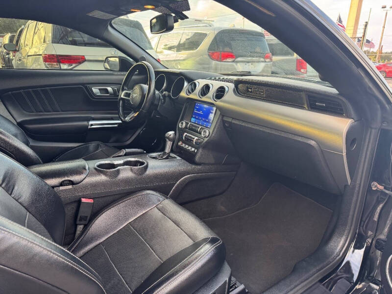 2020 Ford Mustang EcoBoost Premium