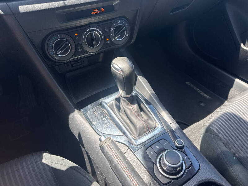 2015 Mazda MAZDA3 i Touring