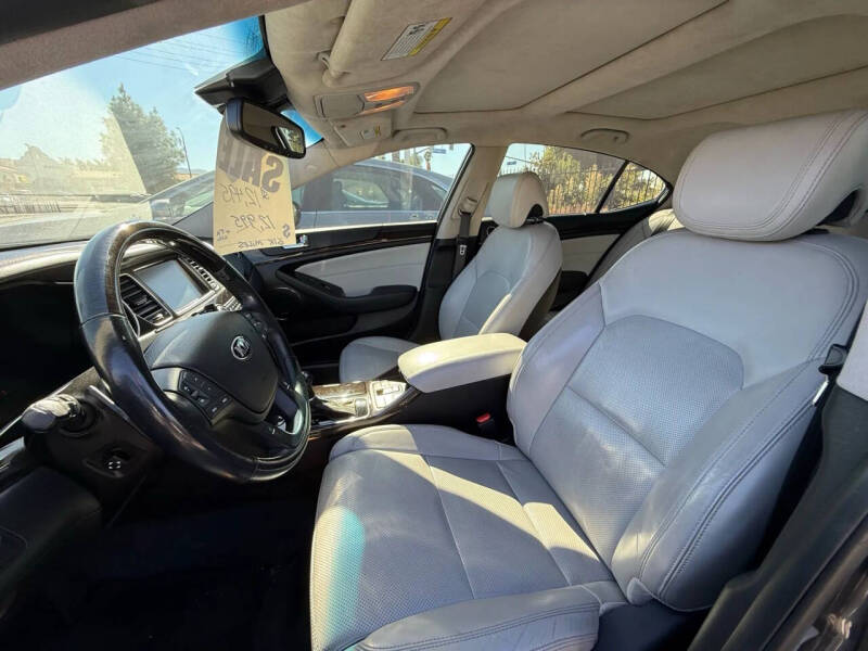 2014 Kia Cadenza Limited