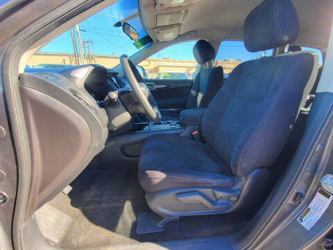 2016 Nissan Pathfinder S