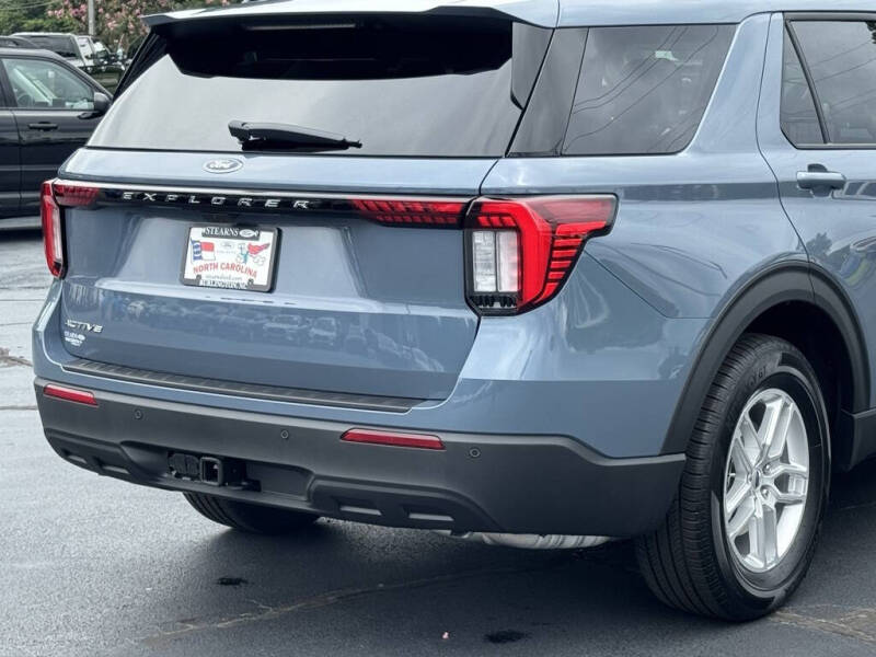 2025 Ford Explorer Active