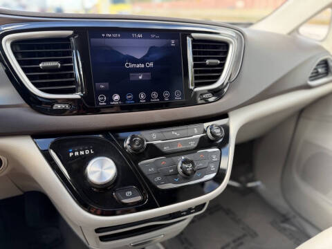 2018 Chrysler Pacifica Touring L