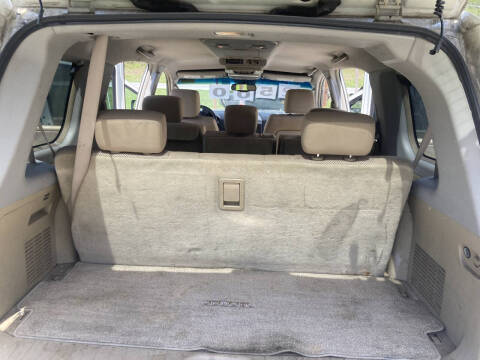 2005 Nissan Armada SE