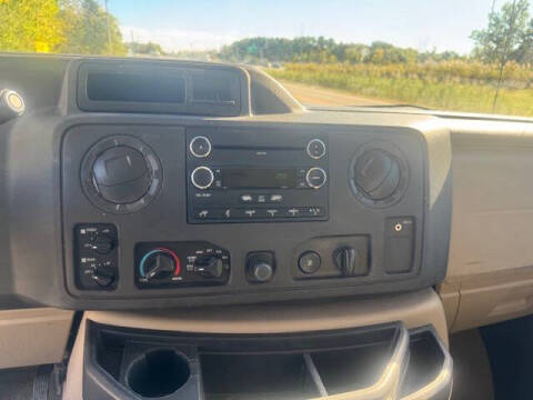 2010 Ford E-Series E-350 SD XL