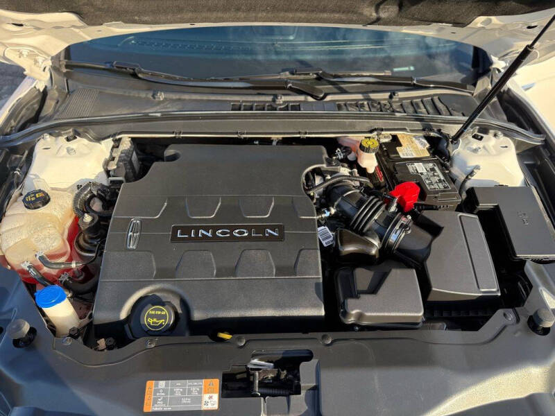 2019 Lincoln Continental Select