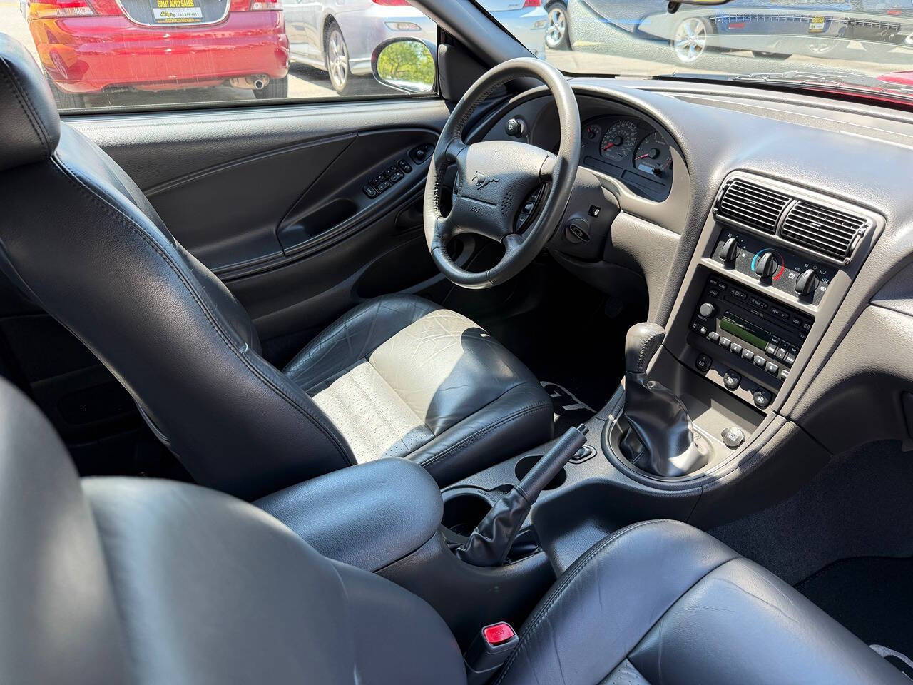 2001 Ford Mustang 19