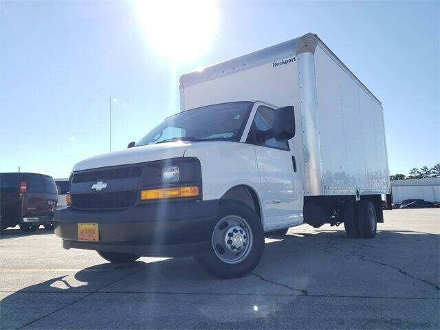 used chevrolet express commercial cutaway