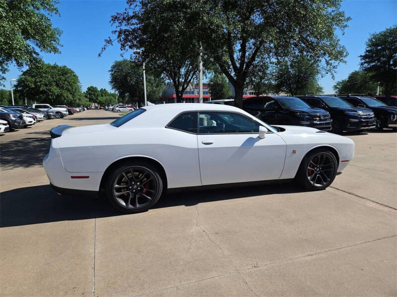 2022 Dodge Challenger