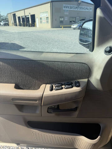 2003 Ford Explorer XLS