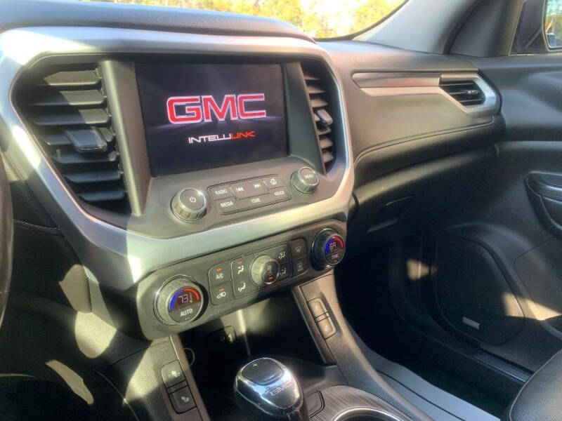 2019 GMC Acadia SLT-1