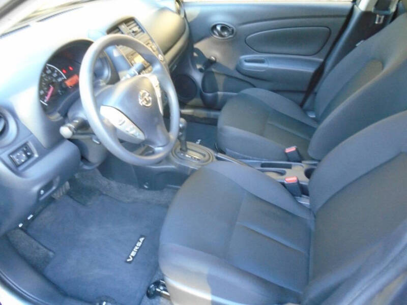 2018 Nissan Versa S Plus