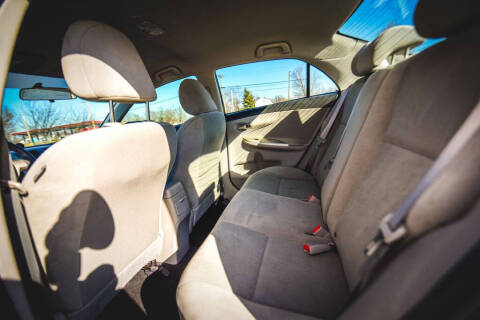 2011 Toyota Corolla LE