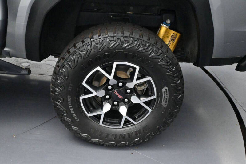 2023 GMC Canyon AT4X