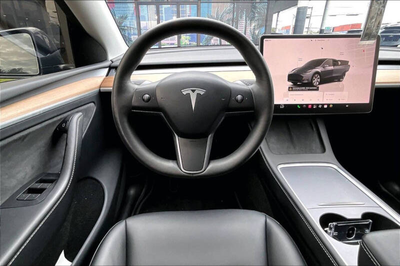 2023 Tesla Model Y Long Range