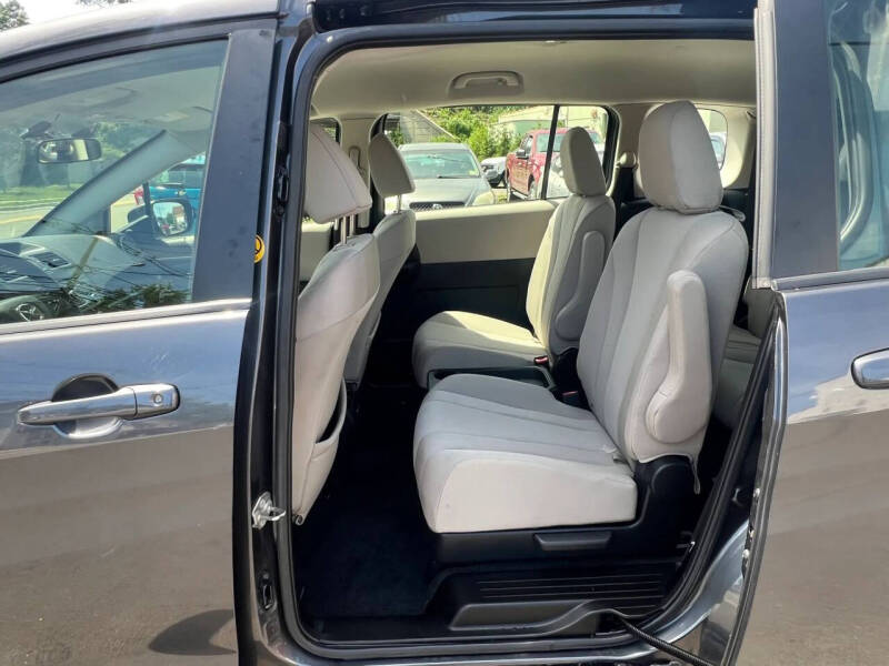 2014 Mazda MAZDA5 Sport
