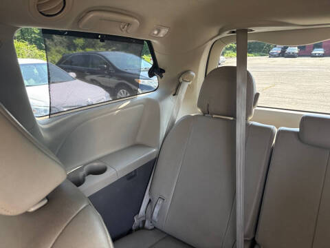 2014 Toyota Sienna