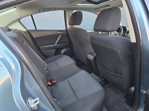 2010 Mazda MAZDA3 i Touring