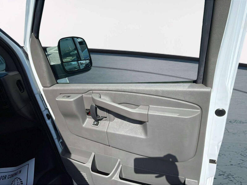 2020 Chevrolet Express 2500