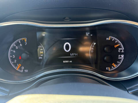 2020 Jeep Grand Cherokee Laredo