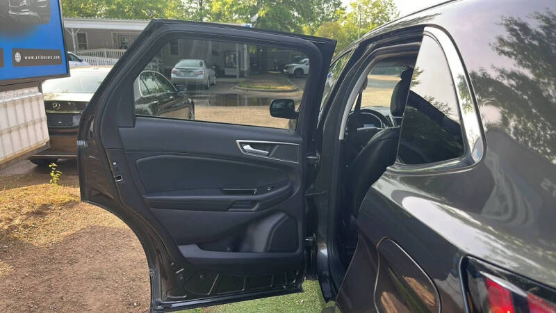 2019 Ford Edge SEL