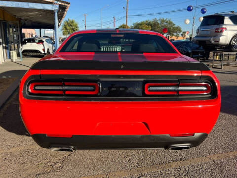 2022 Dodge Challenger SXT