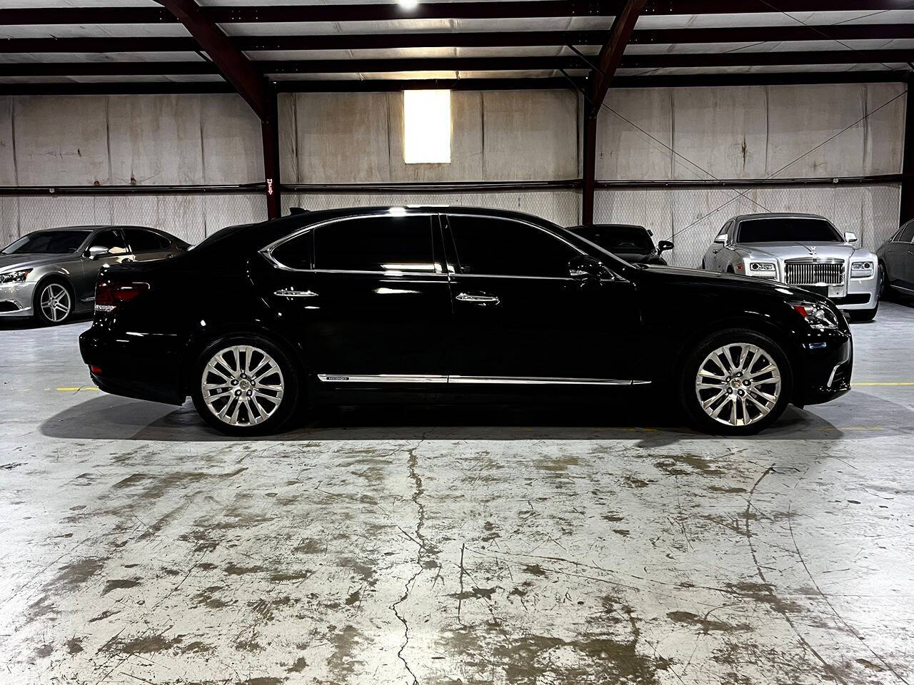 2014 Lexus LS 600h L for sale at Carnival Car Company in Victoria, TX