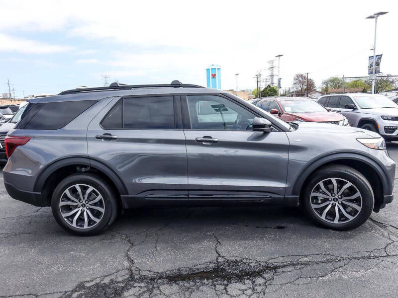 2023 Ford Explorer ST-Line