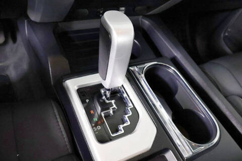 2017 Toyota Tundra SR5