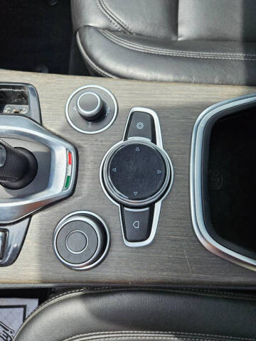 2022 Alfa Romeo Stelvio Ti