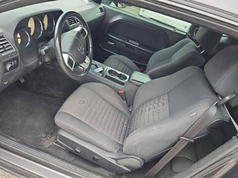 2014 Dodge Challenger SXT