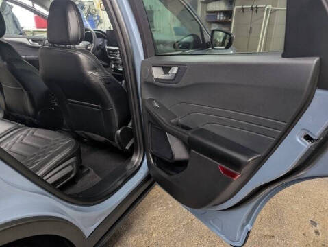 2023 Ford Escape Platinum