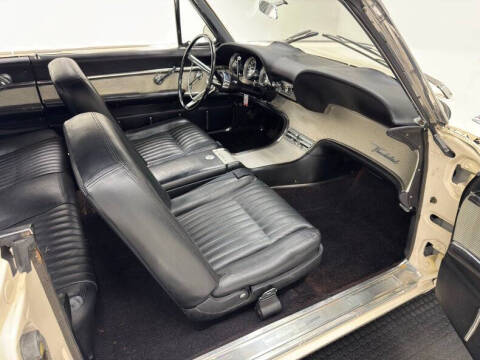 1961 Ford Thunderbird
