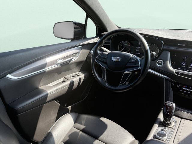 2023 Cadillac XT5 Luxury