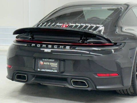 2025 Porsche 911 Carrera
