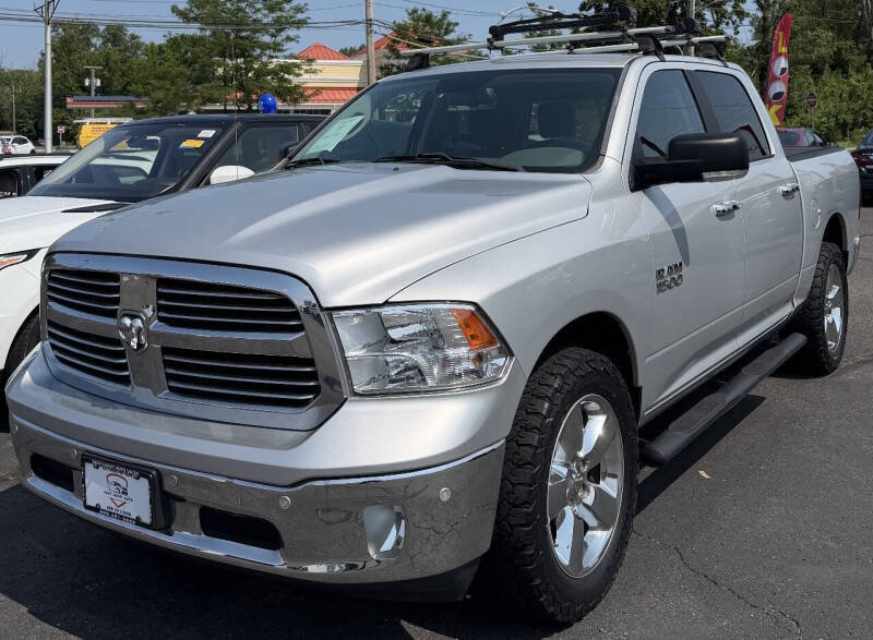 2017 RAM 1500 SLT