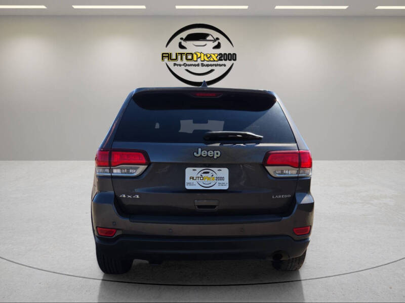 2020 Jeep Grand Cherokee Laredo E